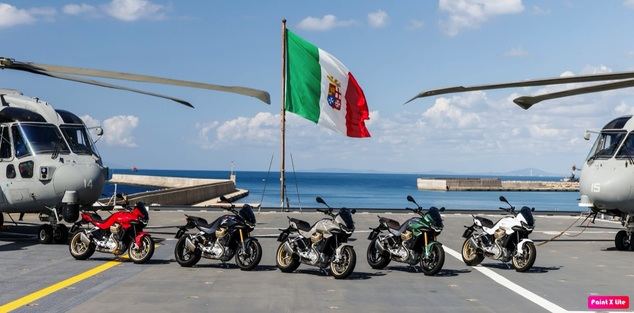 Moto Guzzi y la marina italiana celebran sus vínculos a bordo del portaaviones 'Cavour'