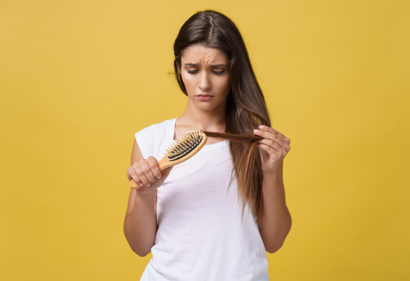 Caída del cabello en otoño causas y cuidados