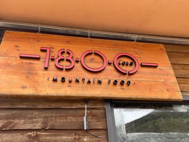 El restaurante Lobo es ya toda una referencia en La Pinilla para los amantes del aire libre.