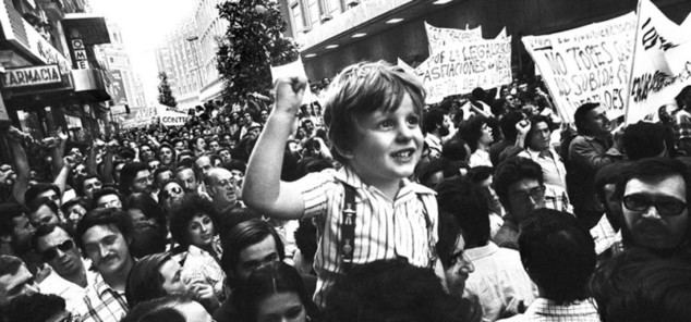 Los defensores de la Transición cuestionan el proyecto de Ley de Memoria Histórica