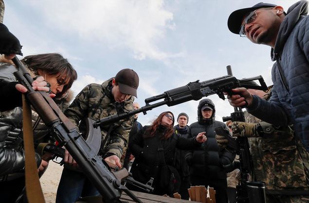 ¿Dónde pueden acabar parte las armas enviadas a Ucrania?