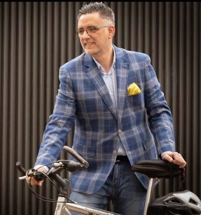 La elegancia: algo más que vestuario, algo más que pose