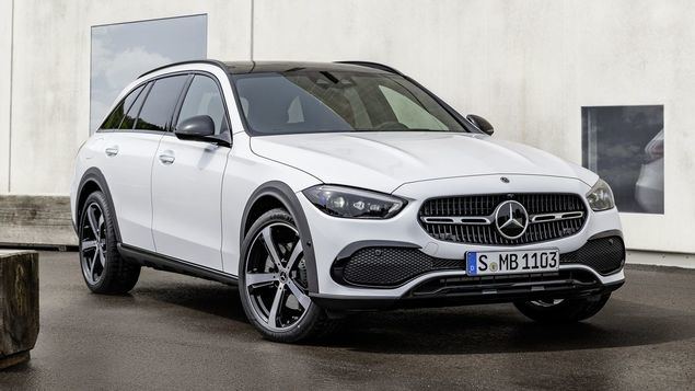 Nuevo Mercedes E All-Terrain, el vehículo todoterreno más verde, polivalente e inteligente
