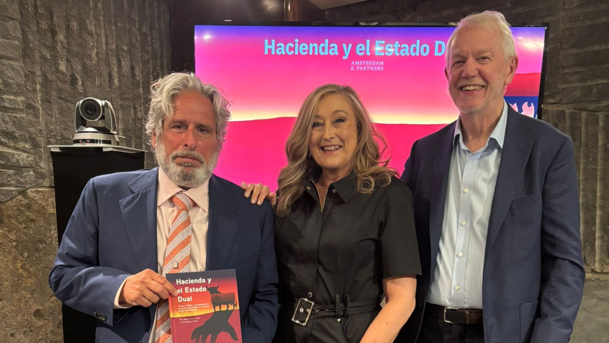 Robert Amsterdam, el 'azote' de la Agencia Tributaria, presenta su libro 'Hacienda y el Estado Dual'