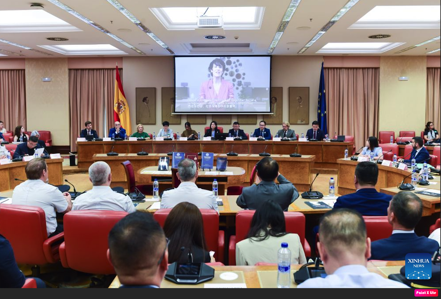 Imagen del 29 de junio de 2026 de la ministra española de Inclusión, Seguridad Social y Migraciones, Elma Saiz Delgado, hablando a través de un video en el I Foro Hispano-Chino de Cooperación Jurídica, en Madrid, España. El I Foro Hispano-Chino de Cooperación Jurídica se celebró el lunes en la sede del Congreso de los Diputados de España, en la ciudad de Madrid, con la participación de representantes de los ámbitos político, jurídico y académico de China y España para abordar la legislación de extranjería, la cooperación jurídica bilateral y la lucha contra delitos de odio. (Xinhua/Gustavo Valiente)