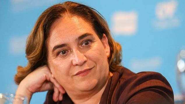 Ada Colau es actualmente la alcaldesa de Barcelona. 