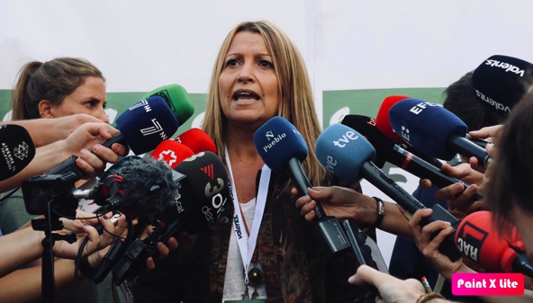 Valents defiende la libertad de escoger el idioma que los padres quieran en la educación de sus hijos