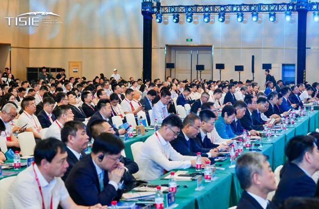 3rd Tianjin International Shipping Industry Expo kicks off to boost win-win cooperation