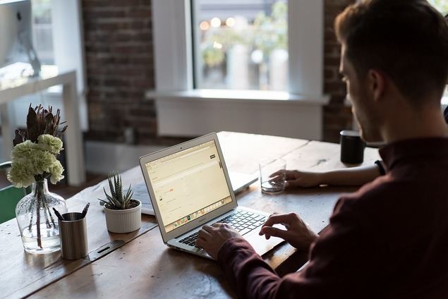 Descubre los 10 consejos claves para mejorar los ingresos de tu empresa