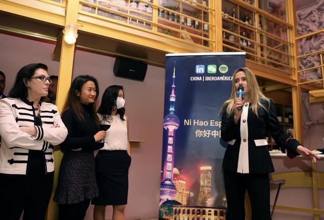 Presentación durante el encuentro a cargo de Laura González Escallada.
