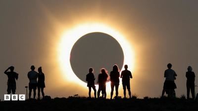 La aportación neta del eclipse se estima en 347,6 millones de euros durante la semana del evento astronómico