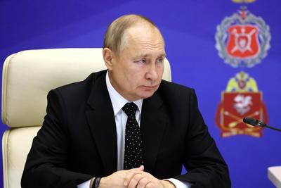 Putin autoriza suministro de petróleo a países amigos