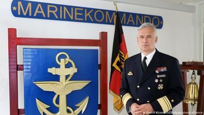 Dimite el Jefe de la Armada de Alemania por discrepar del Mando acerca de la crisis con Rusia