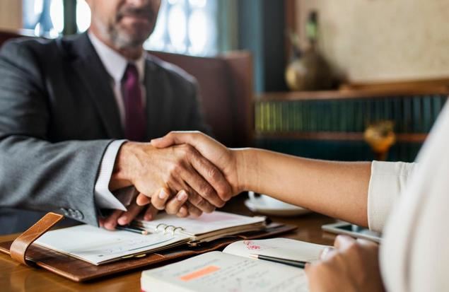 Cuándo es necesario que una empresa cuente con un procurador para su gestión legal