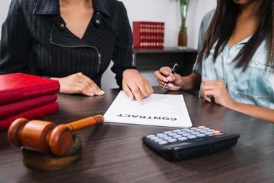 Funciones esenciales del procurador y requisitos necesarios para ejercer el cargo