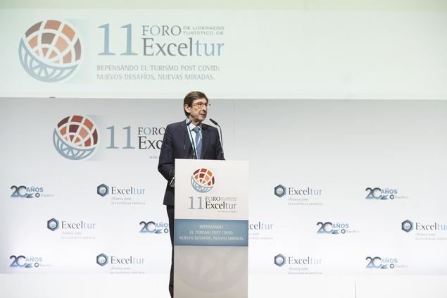 José Ignacio Goirigolzarri, presidente de CaixaBank, en el XI Foro de Liderazgo Turístico de Exceltur.