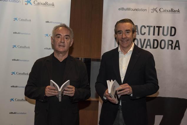 erran Adrià, presidente de elBullifoundation, y Juan Antonio Alcaraz, director general de Negocio de CaixaBank.