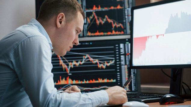 El rol del asesor financiero en la toma de decisiones económicas