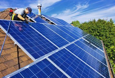 Más hogares y empresas apuestan por la energía solar en crecimiento sostenido
