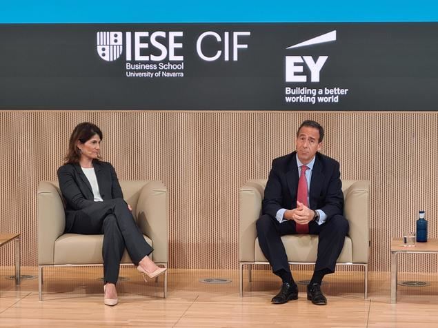 Gonzalo Gortázar, en el ’17 Encuentro del Sector Bancario’, organizado por el IESE.