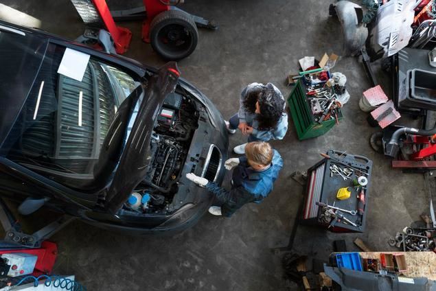 La evolución de los talleres mecánicos ante los cambios tecnológicos y los nuevos motores
