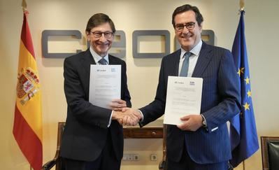 CaixaBank y CEOE abren una línea de financiación de 35.000 millones de euros