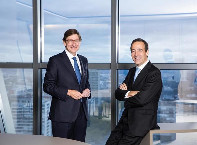 José Ignacio Goirigolzarri, presidente de CaixaBank, y Gonzalo Gortázar, consejero delegado de la entidad.