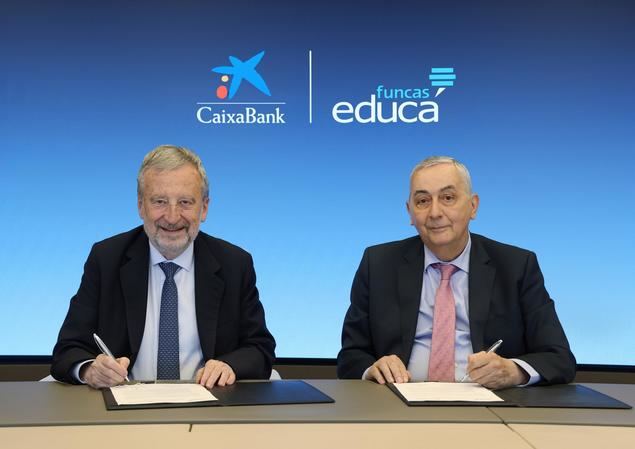 Tomás Muniesa, presidente de CaixaBank, y Carlos Ocaña, director general de la Fundación de los Bancos y Cajas de CECA (Funcas)