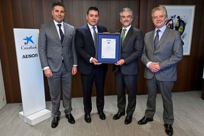 CaixaBank, primera entidad financiera en certificar su modelo de Acción Social con AENOR