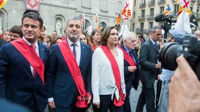 Ada Colau se contagia de la fiebre de la 