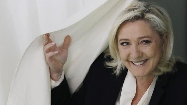 Elecciones que fueron famosas entre Le Pen y el resto…