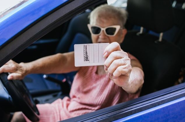 ¿Cuándo decir adiós al carné de conducir?