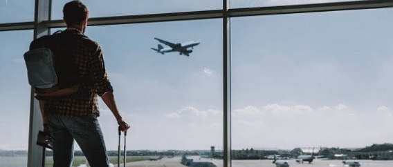 Menos coche y más avión: así ha cambiado el consumo energético en el transporte desde la pandemia