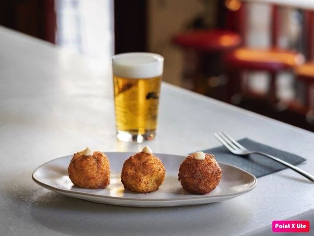 Barcelona estrena la Ruta de los Buñuelos de Bacalao