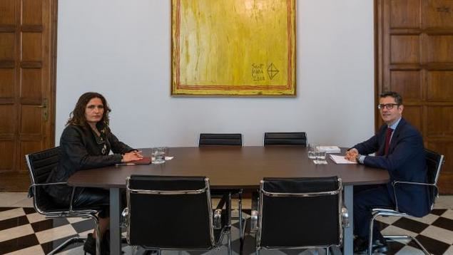 El ministro Bolaños durante su encuentro con la consellera Laura Vilagrà durante su encuentro para abordar el 'caso Pegasus'.