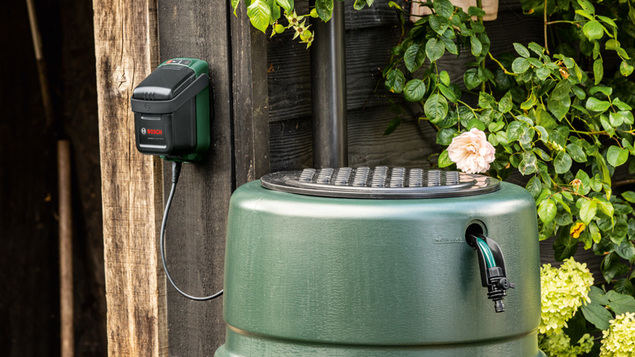 Bosch Home & Garden lanza una bomba que permite distribuir el agua de lluvia recogida por todo el jardín