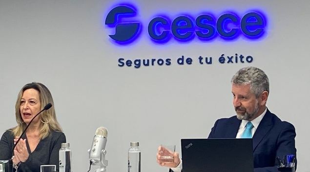 Trinidad Jiménez, presidenta de la Cámara de Comercio Brasil-España; Fernando Salazar, presidente de Cesce