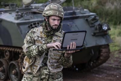 Panasonic lanza una tableta orientada a los cuerpos militares y de Defensa