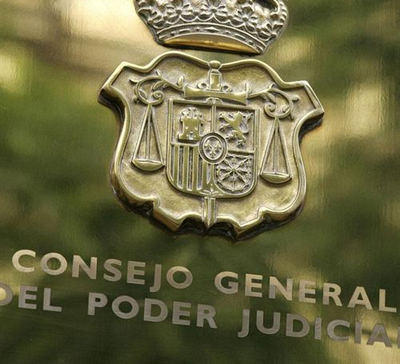 Deterioro democrático, derribo del estado de derecho y mordaza a los medios