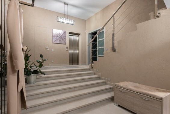 Cómo instalar un elevador en tu propia casa