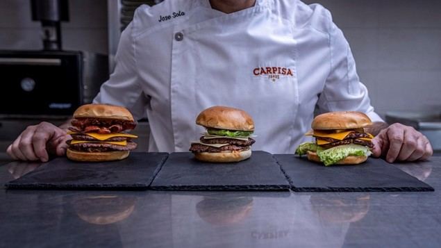 El chef de Carpisa Foods te enseña a cocinar la hamburguesa perfecta