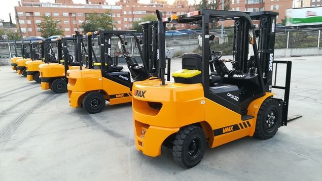 Reparaciones y manutención consigue representación de carretillas-elevadoras VMAX