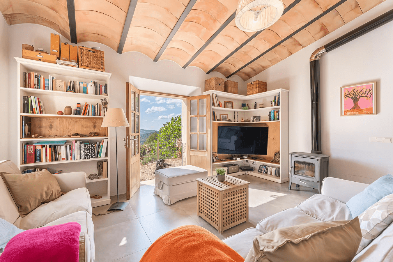 ¿Dónde están los alquileres vacacionales más baratos de España por comunidad autónoma?