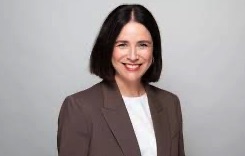 Dentons incorpora a Inmaculada Castelló como nueva socia de Mercantil