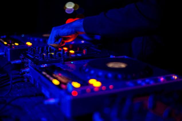Los ingresos globales para el sector de la música electrónica alcanzarán los 908 millones de euros para 2030