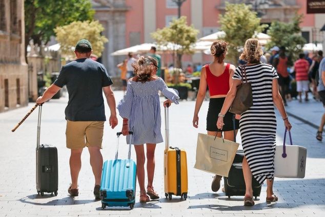 Los españoles gastarán un 20% más en sus viajes en el primer verano pospandemia
