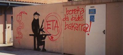 El Gobierno de Navarra vuelve a ceder ante Bildu e investiga supuestos abusos policiales a los terroristas etarras