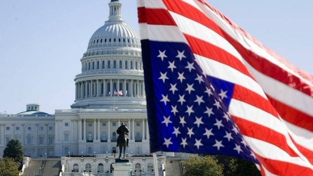 EE. UU. mantiene la solidez mientras continúan los temores sobre el crecimiento