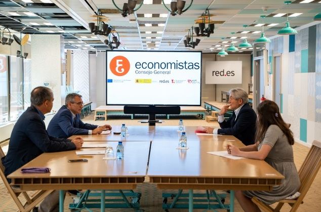 El Consejo General de Economistas y Red.es firman un protocolo para apoyar a las pymes y autónomos con las ayudas del programa Kit Digital