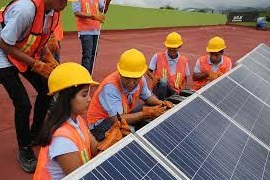 El precio de la luz provoca el auge de los estudios especializados en Energías Renovables, Medio Ambiente o Gestión de Proyectos